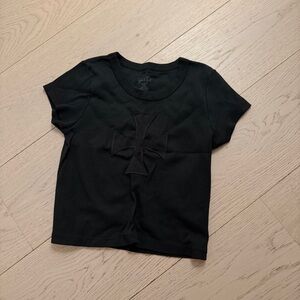 NWOT Brandy Melville cross black T shirt Never worn